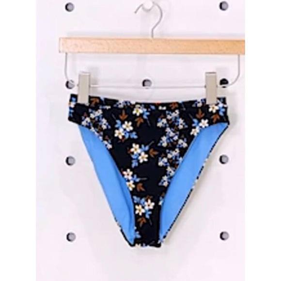 Becca LORRAINE FLORAL HIGH WAIST BIKINI BOTTOM 👙 - Picture 3 of 4